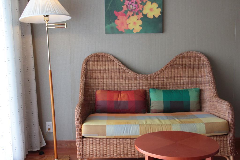 Okinawa Kariyushi Beach Resort Ocean Spa Онна Екстериор снимка